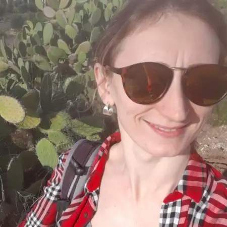 מאיה, 45Rosh HaAin 