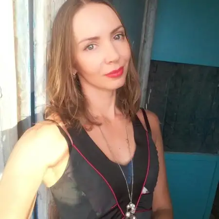 Larisa, 43Tel Aviv