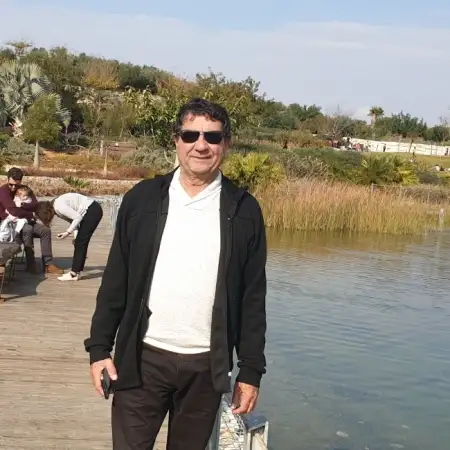 משה, 73Ramat Gan 