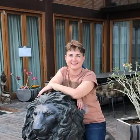 Elena, 51Petah Tikva 
