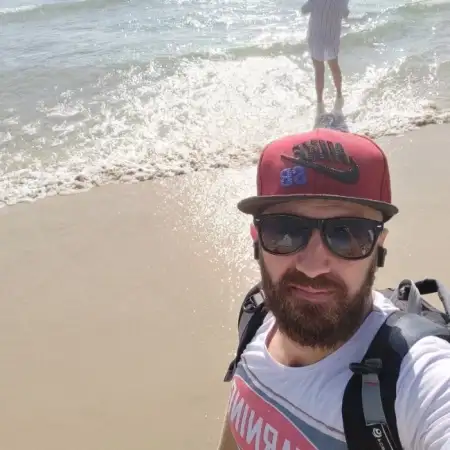 slava, 41Petah Tikva