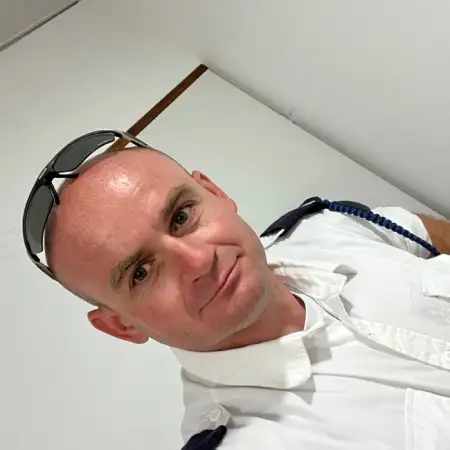 Kiril, 44Akko 