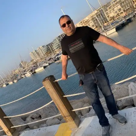 Kim, 61Tel Aviv 