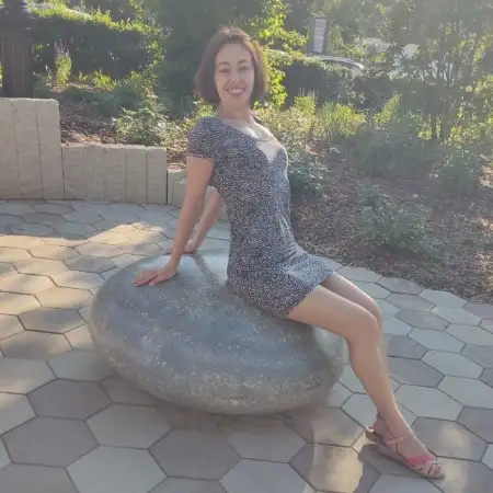 Yuliya, 43Hedera 