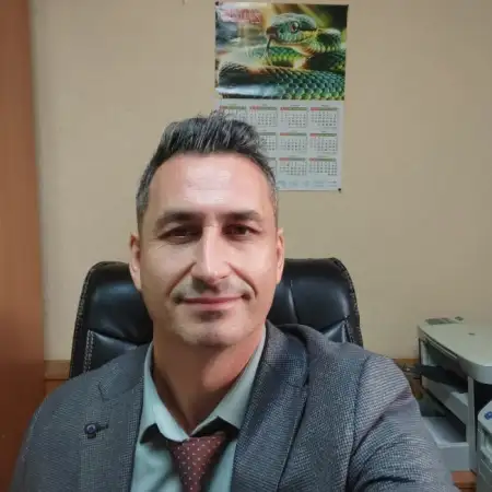 Tim, 44 
