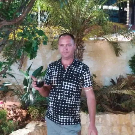 Ruslan, 41Bat Yam