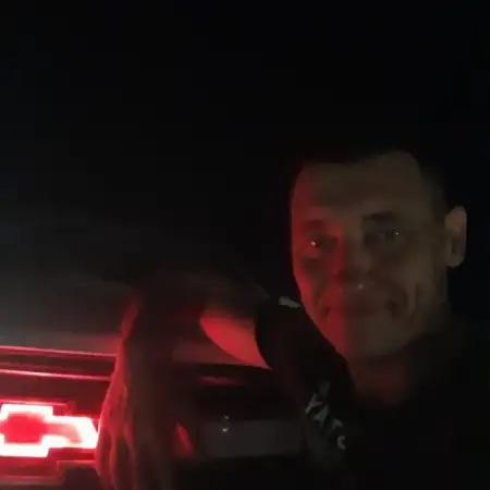 Oleg, 45Petah Tikva