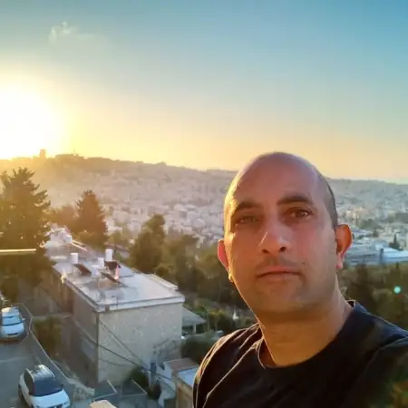 אליאס, 44Nazrat Illit 