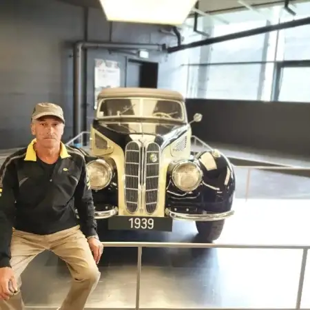 Aleksey, 52Petah Tikva 