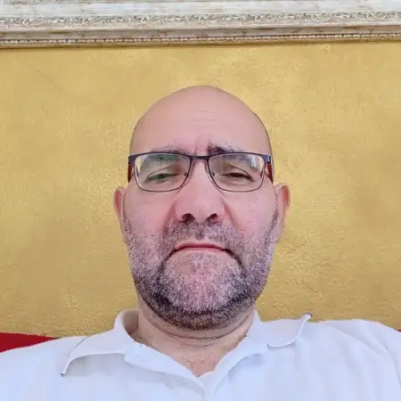 מאיר, 52 Petah Tikva