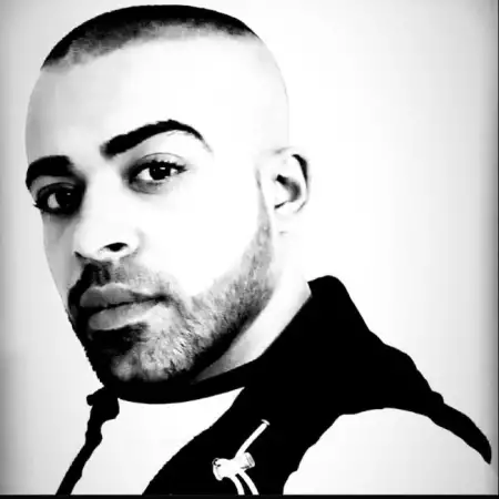 Sharif, 32Tel Aviv 