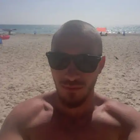 Petr, 31Rishon LeZion 