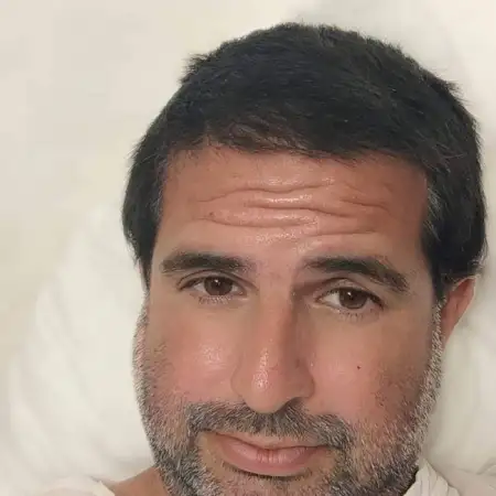 Izhak, 41Petah Tikva