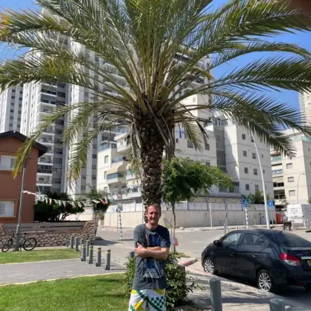 Vitalie, 42Kiryat Arba 