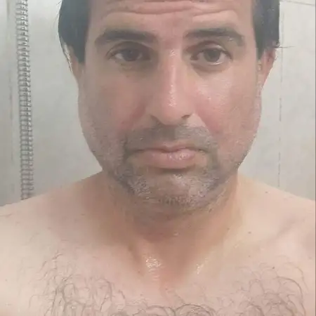 Izhak, 41Petah Tikva 