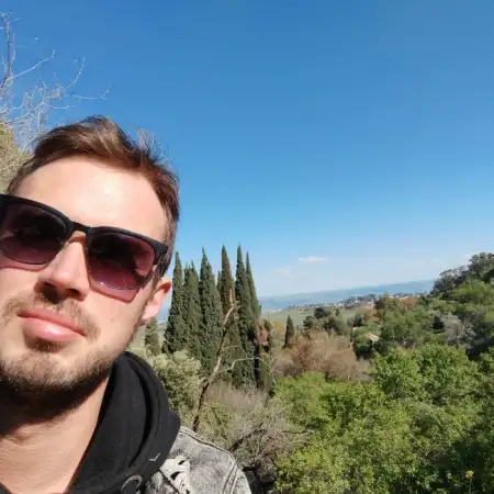 Igor, 37Safed