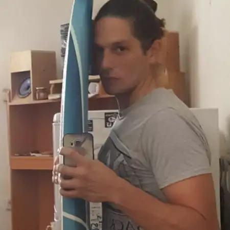 Helge, 45 Petah Tikva