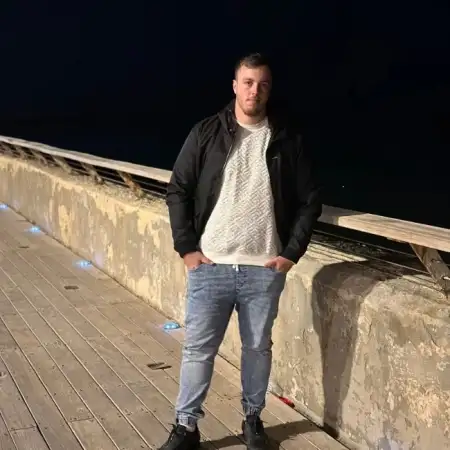 Lohem, 28Petah Tikva