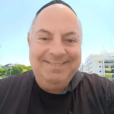 רון, 57 Holon