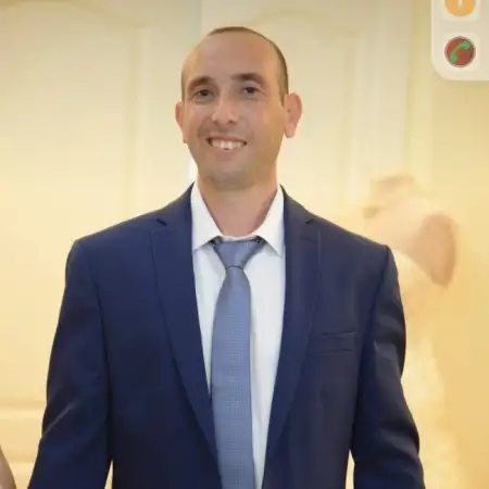 גיא, 41Rosh HaAin 