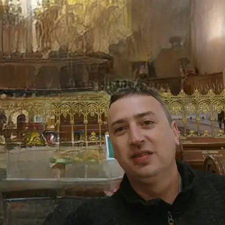 Artur, 44Hedera 