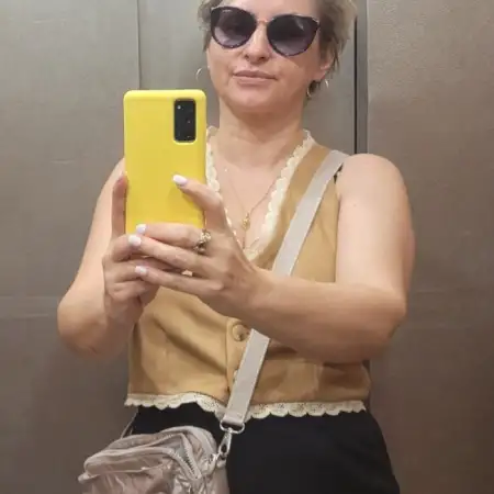 Natasha, 50Bat Yam