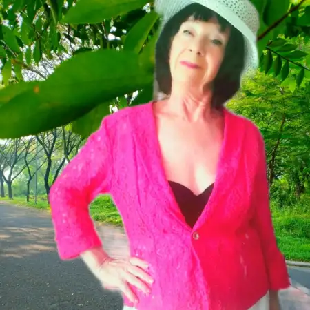 Viktoriya, 76Kiryat Yam 