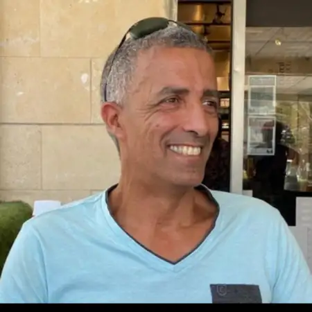 ארז, 52Rishon LeZion 