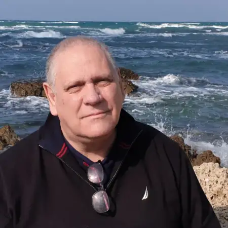 משה, 67Tel Aviv 