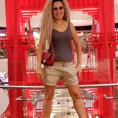 Nadya, 44Tel Aviv 