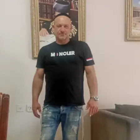 דרור, 45Kiryat Gat 