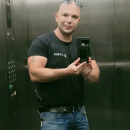 אור, 44Netanya 