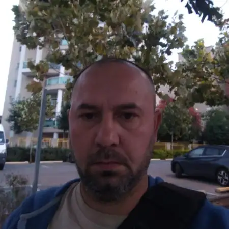 Valentin, 39Petah Tikva 