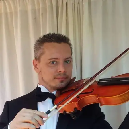 sergey, 47 Hedera