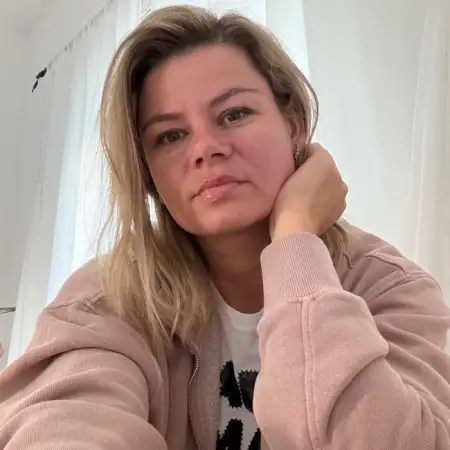 Ekaterina, 41Bat Yam 