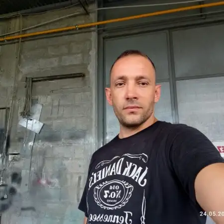 Andrey, 36Jerusalem 