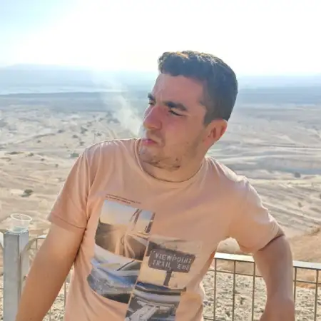 אלון, 25Nazrat Illit 