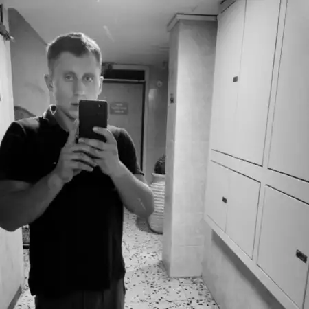 Denis, 30Tel Aviv 