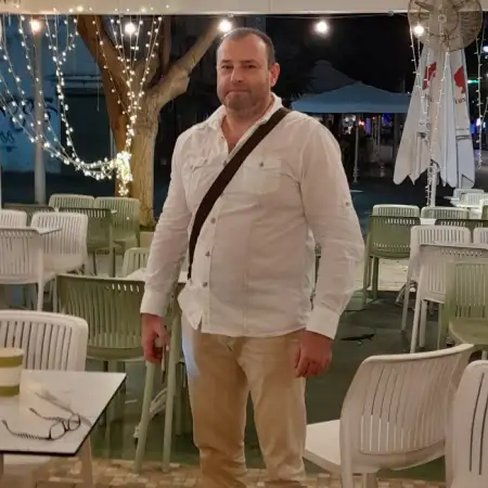 Aleksandr, 45Center of Israel 