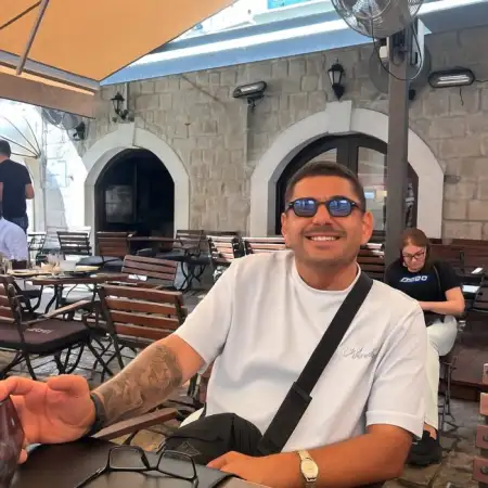 Yulian, 42Or Akiva 