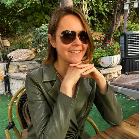 Olga, 48Nazrat Illit 