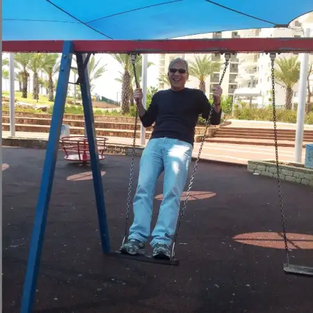 משה, 74Rishon LeZion 