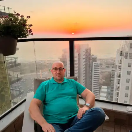 אריאל, 49Tel Aviv 