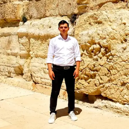 Mihail, 31Netanya 