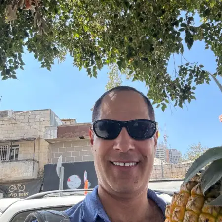 אייל, 51Petah Tikva 