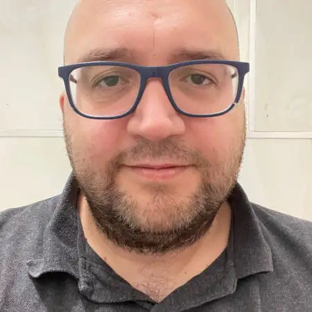 Mati, 47Holon 