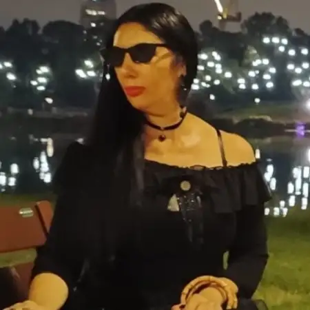 karina, 57Tel Aviv 