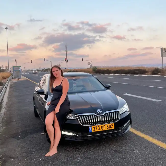 Marina, 38