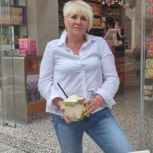 LUDMILA, 54, Tel Aviv - Dately