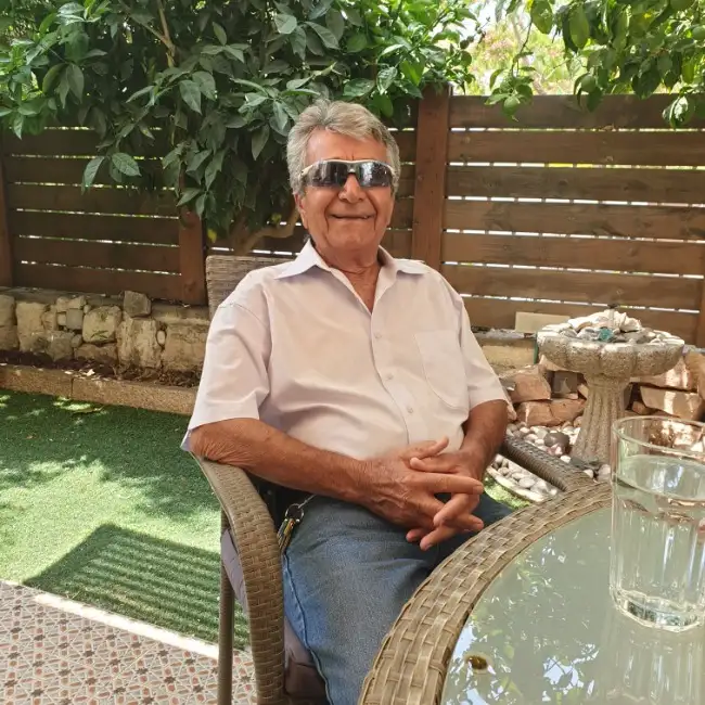משה, 79, Petah Tikva - Dately